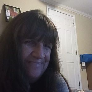 Meet your Posher, Lorraine